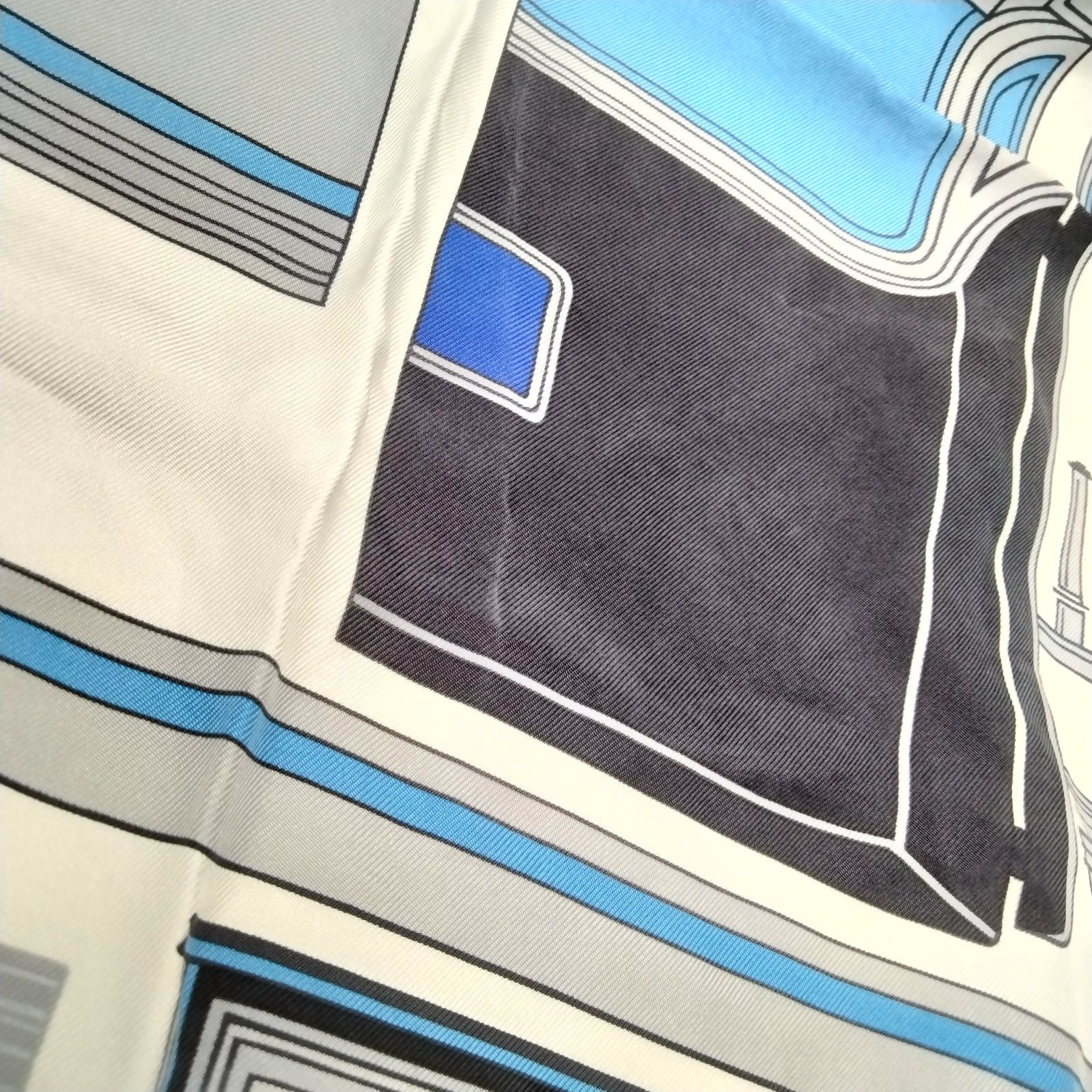  ️HERMES ️ エルメス カレ90 LES COUPES クーペ スカーフ シルク ライトブルー マルチ バンダナ スカーフ 小物