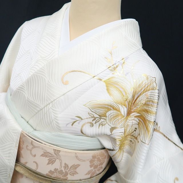 ❁tomihisa❁新品 お仕立て上がり品 百合 着物 仕付け糸付 トール