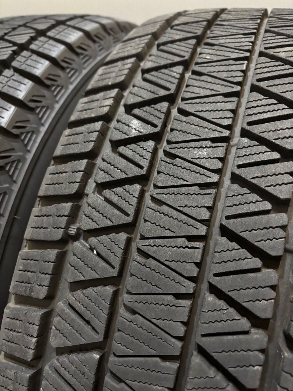  225 65 R 17 DM V 3 20年製 スタッドレス 4本 ブリヂストン ブリザック ハリアー RAV 4 エクストレイル CX 5 南5 K 945 17インチ スタッドレス