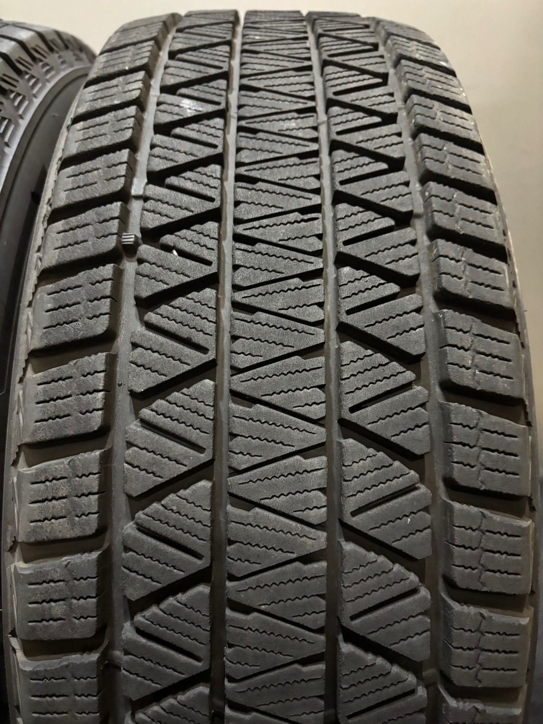 225 65 R 17 DM V 3 20年製 スタッドレス 4本 ブリヂストン ブリザック ハリアー RAV 4 エクストレイル CX 5 南5 K 945