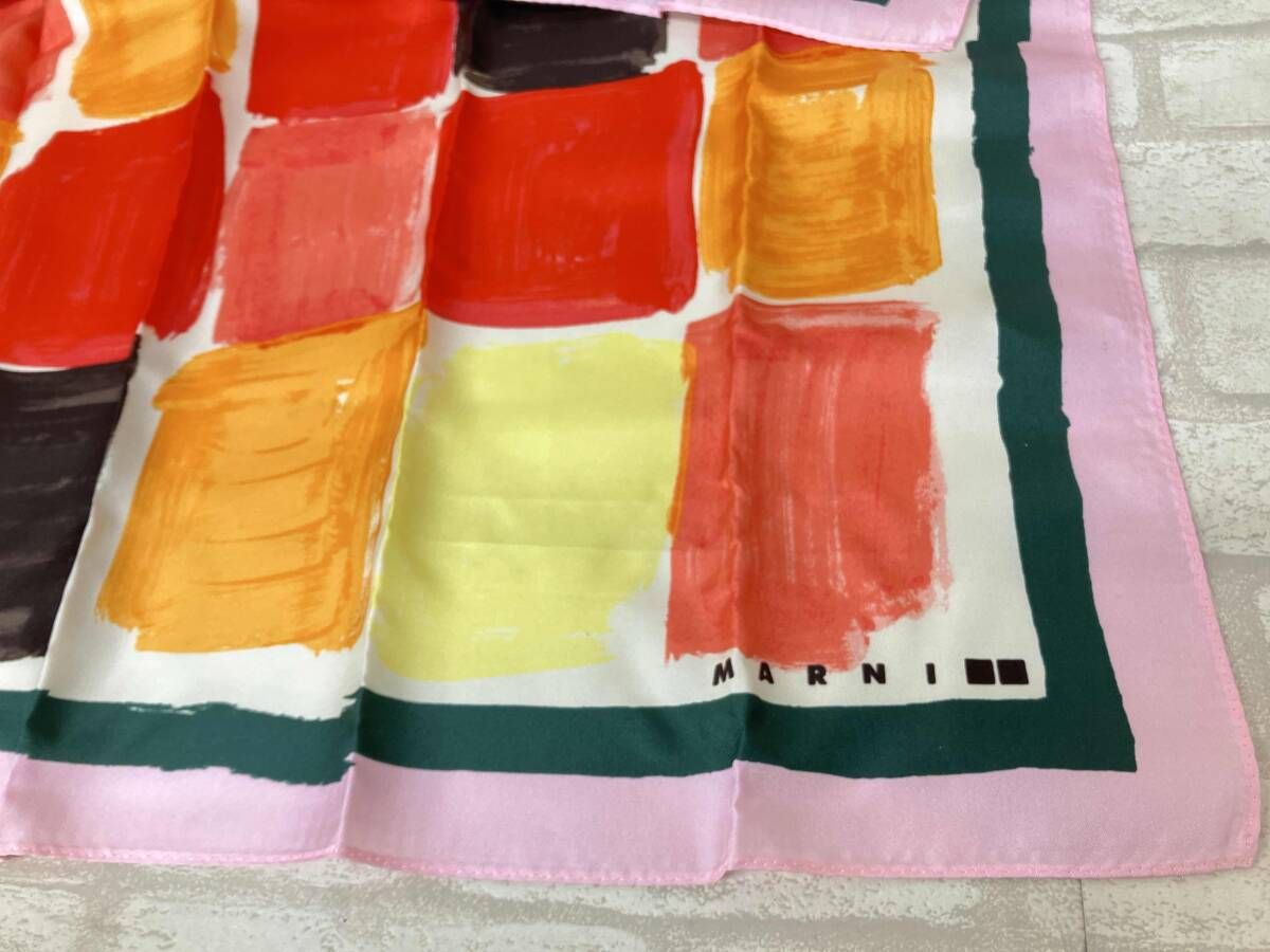  UNIQLO MARNI ユニクロ マルニ シルク フロシキスカーフ コンプリートセット その他 小物