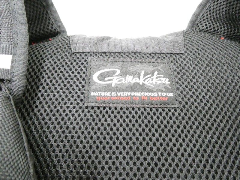 がまかつ ショアキャスティングベスト 02-