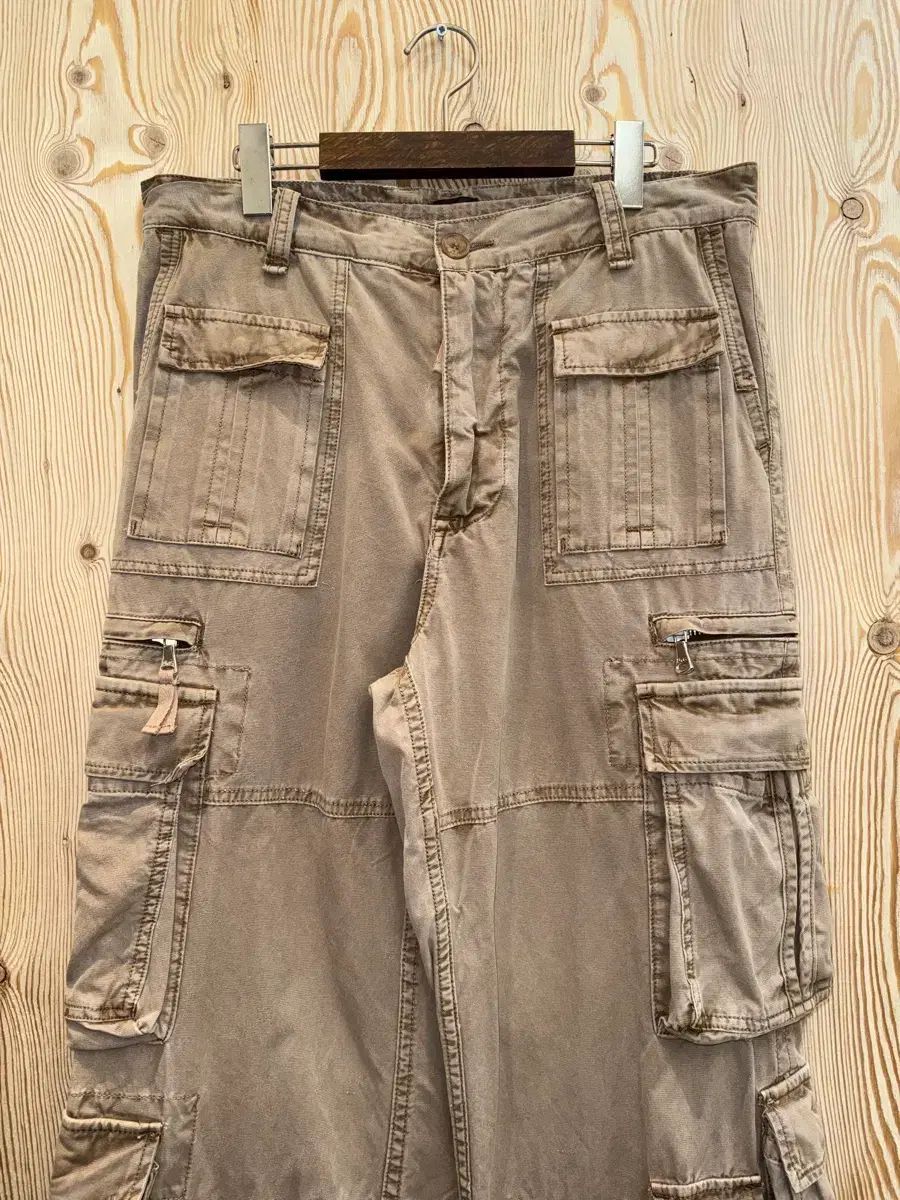 00s ドルチェ＆ガッバーナ 18 ポケット カーゴパンツ - メルカリ