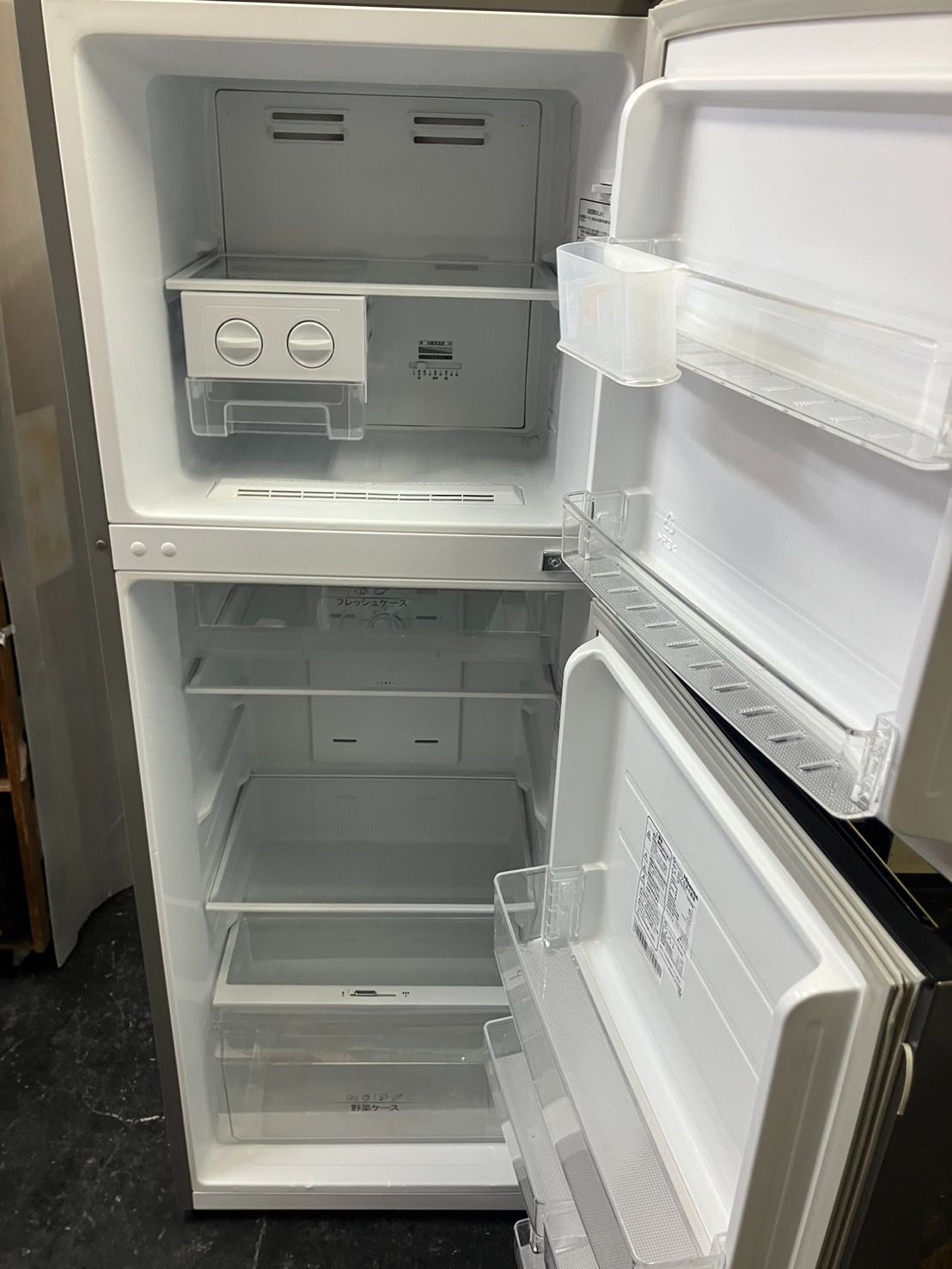 中古】大阪引取限定 ハイセンス 2ドア冷蔵庫 HR-B2302 227リットル