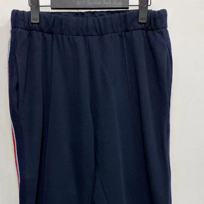 バーバリー イージーパンツ