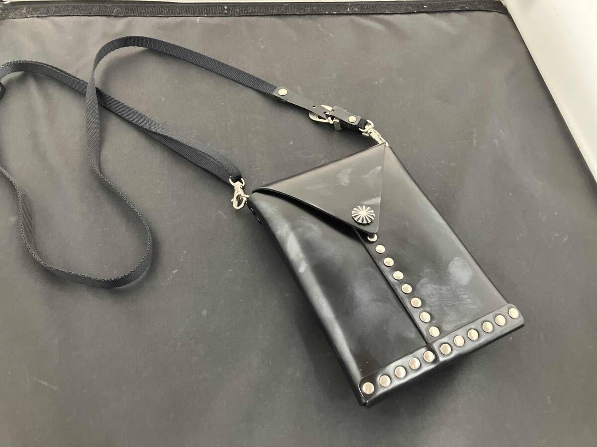 TOGA PULLA トーガ プルラ／ショルダーバッグ／Leather Shoulder Pouch