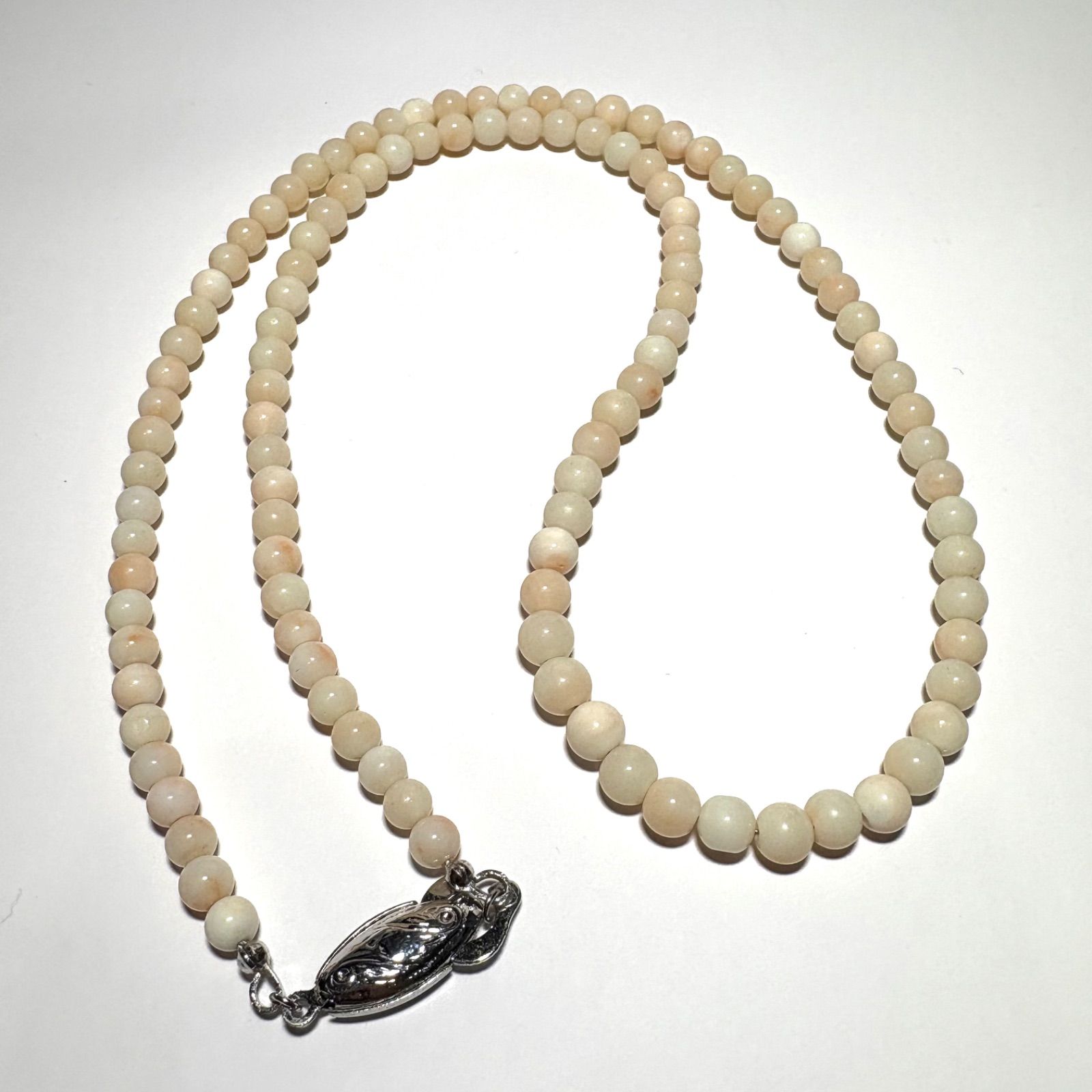 上質天然白珊瑚 5mm珠 ネックレス 52cm シルバーメッキ金具 - メルカリ