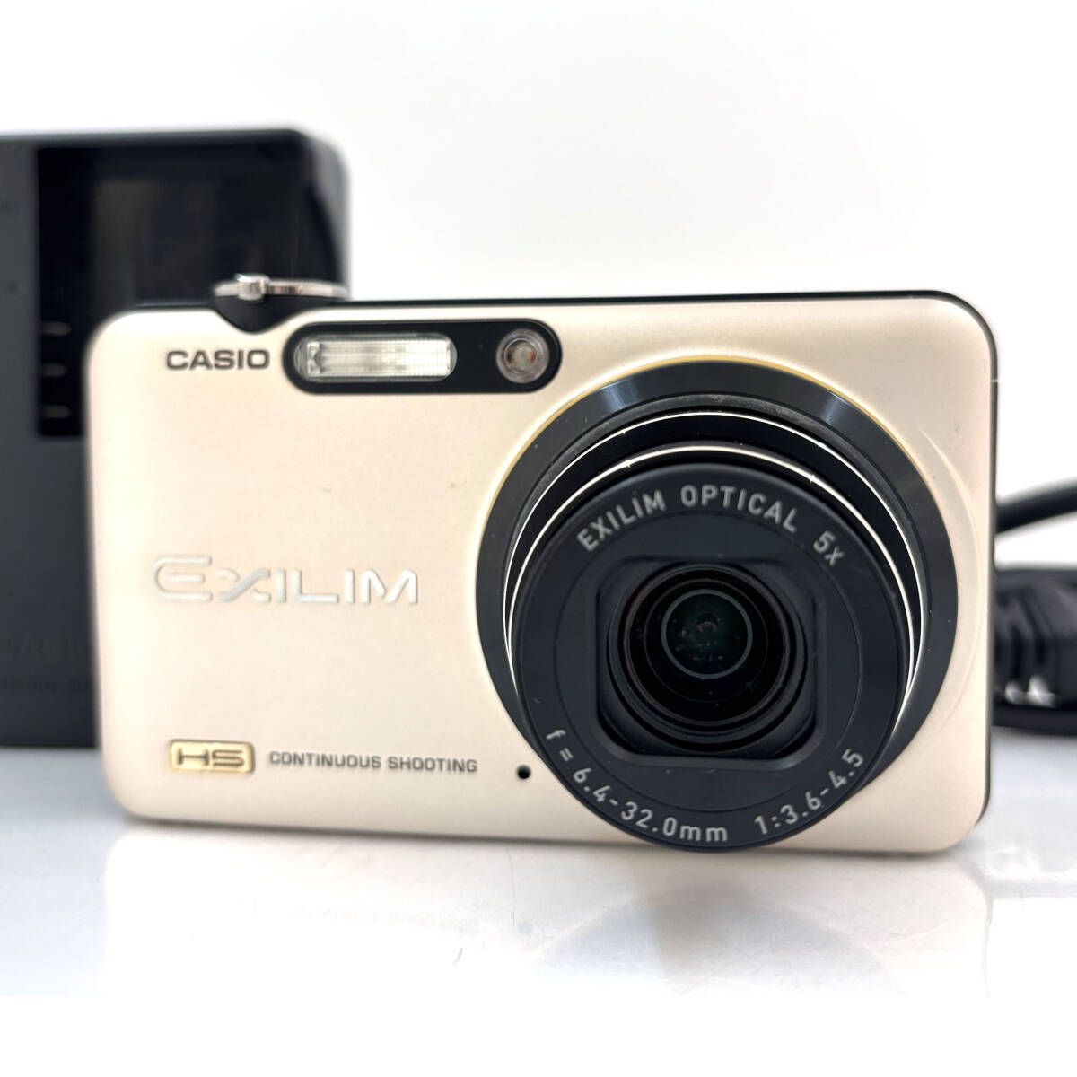 カシオ】CASIO EX-FC150 コンパクトデジタルカメラ + 充電器