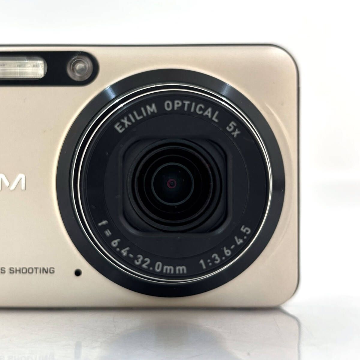 カシオ】CASIO EX-FC150 コンパクトデジタルカメラ + 充電器