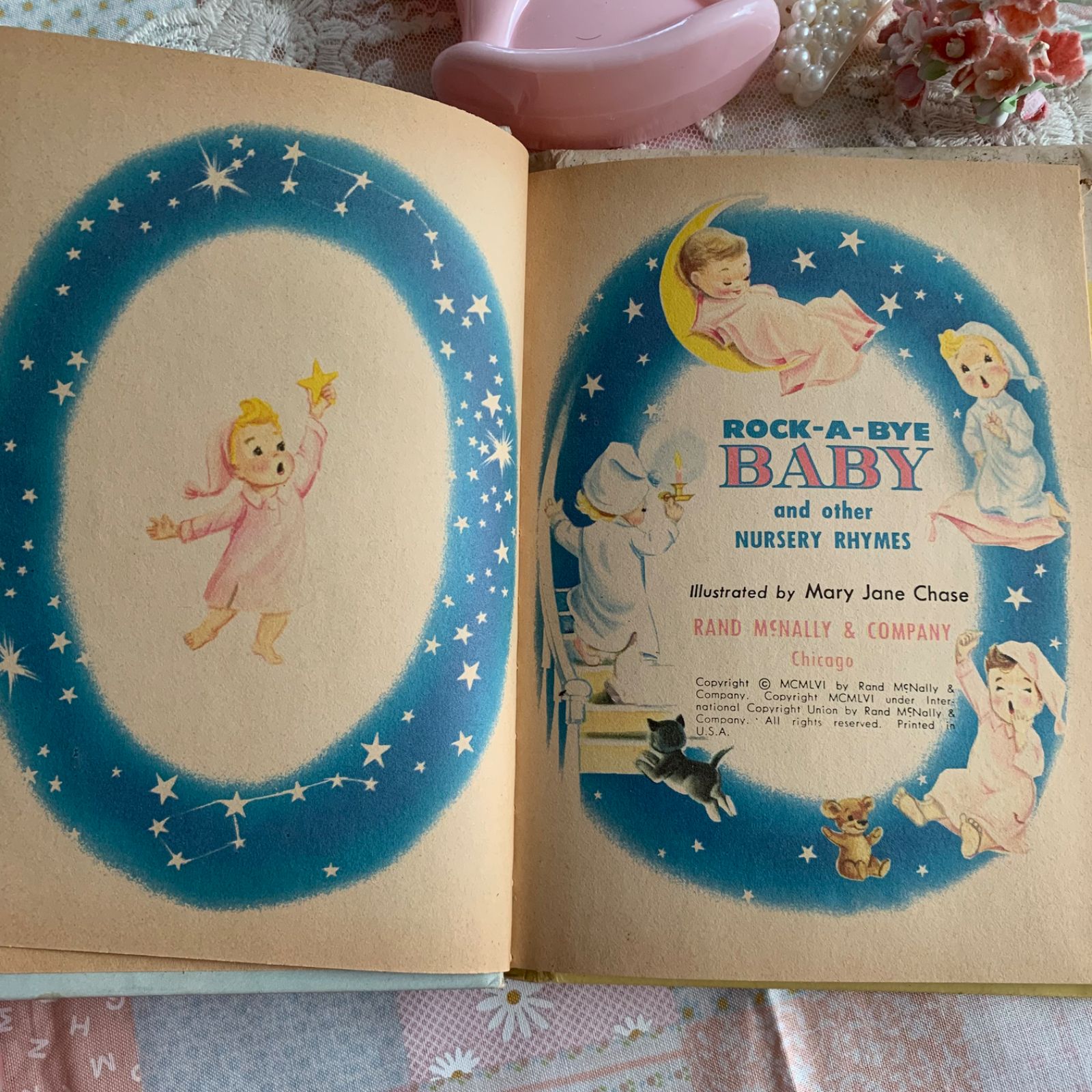 ヴィンテージ絵本 洋書『ROCK-A-BYE BABY』1956年 ベビー