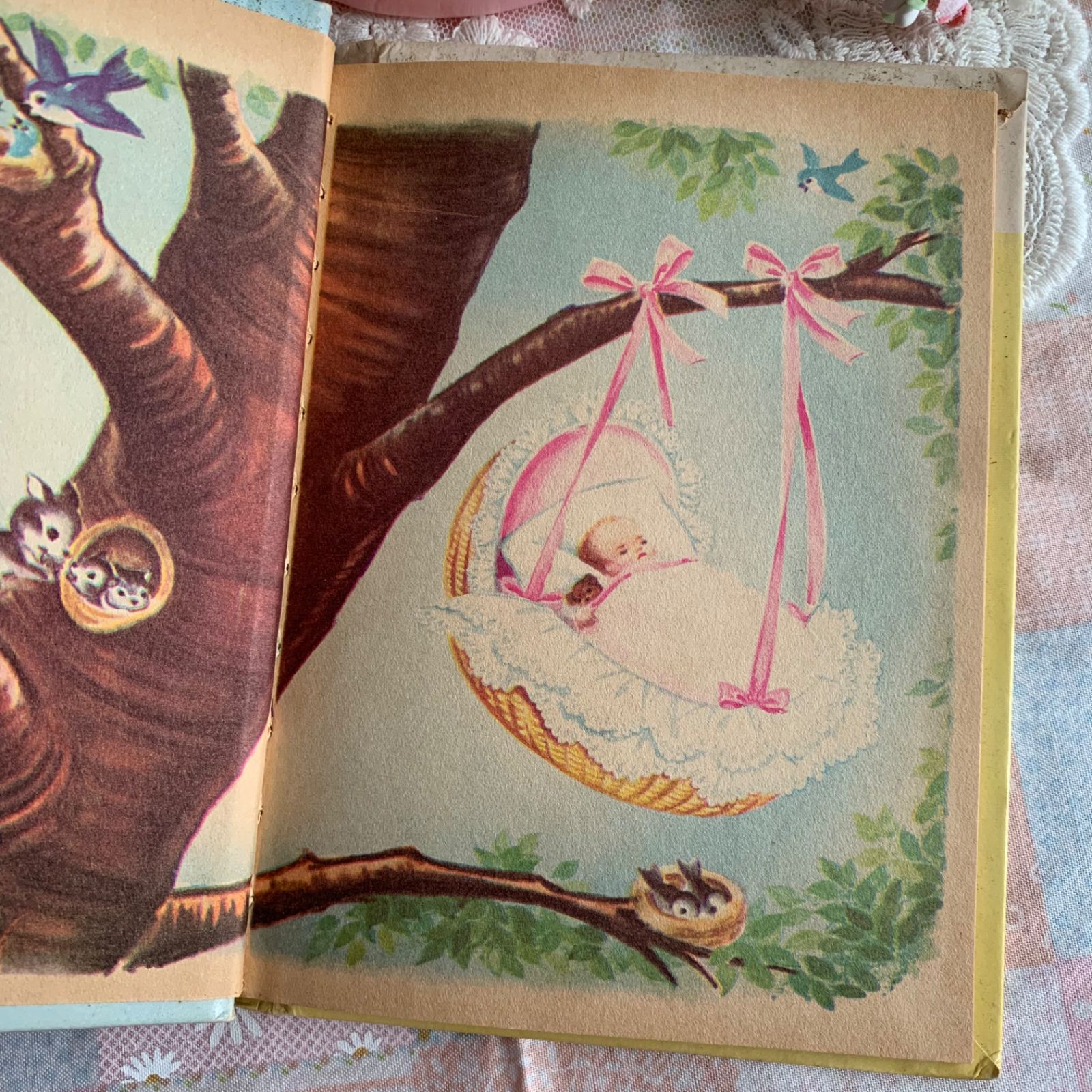 ヴィンテージ絵本 洋書『ROCK-A-BYE BABY』1956年 ベビー