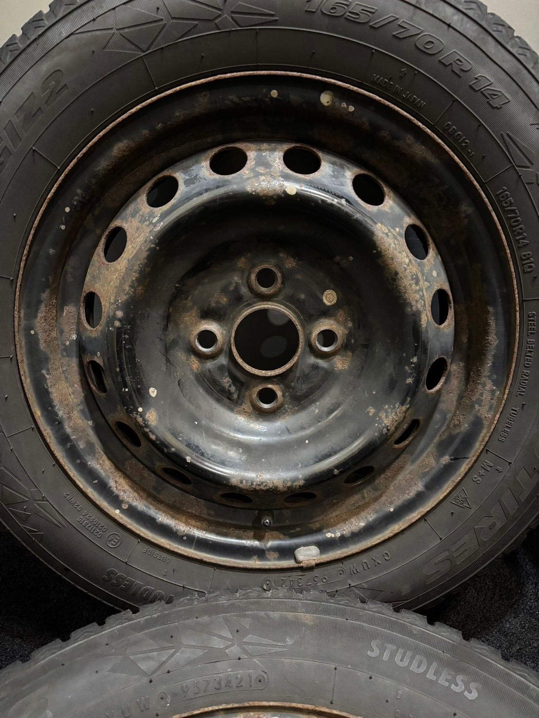 165 70 R 14 TOYO OBSERVE GIZ 2 21年製 トヨタ スチール 14インチ 5 J 39 100 4 H スタッドレス 4本 アクア ヴィッツ ポルテ 南3 K 947