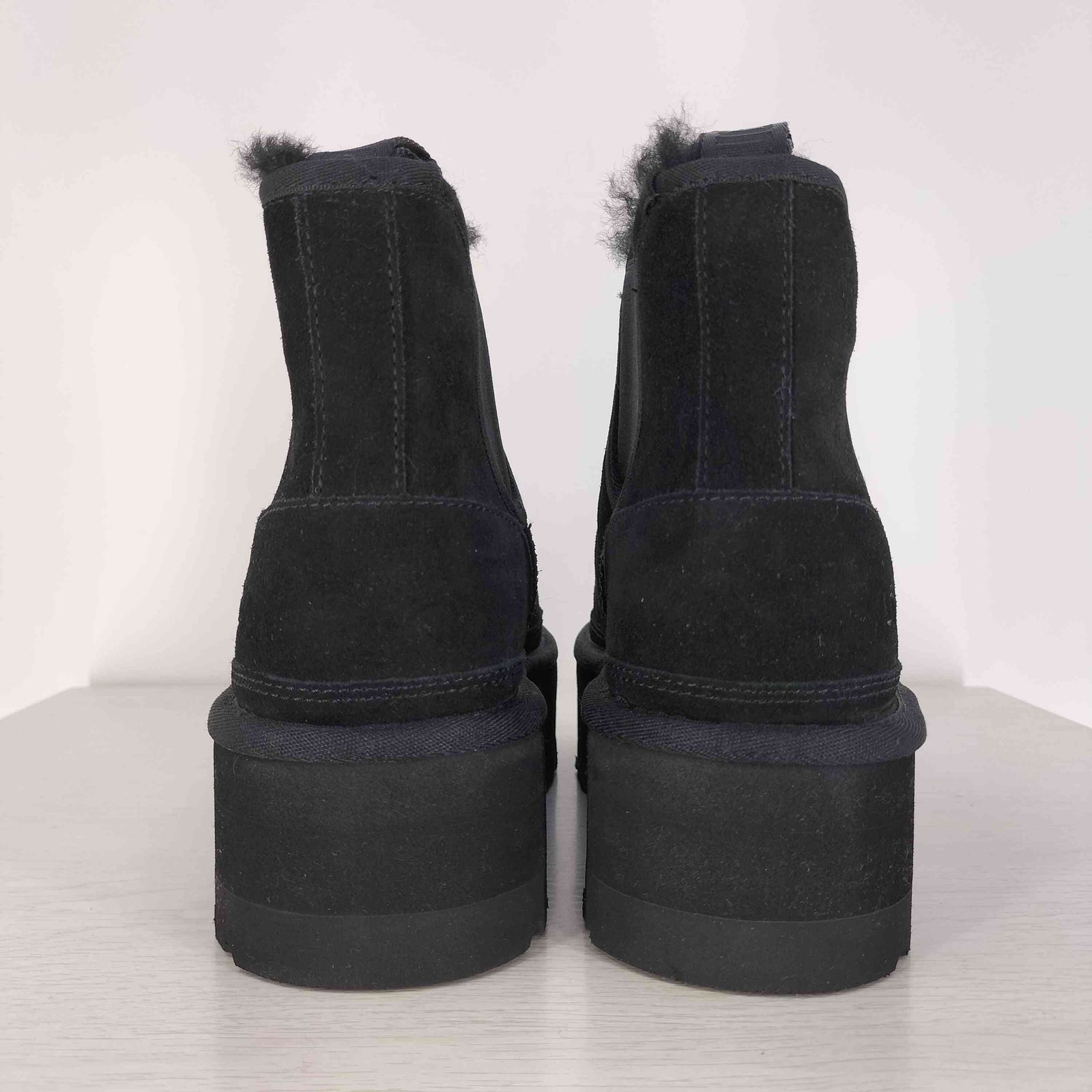 アグ UGG Neumel Platform Chelsea ニューメル プラットフォーム 