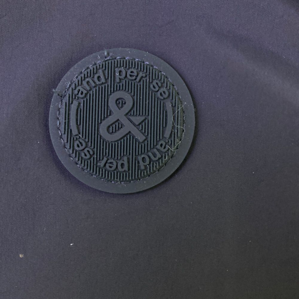 サイズ：M AND PER SE アンパスィ 2025年 フード付き ベスト ネイビー