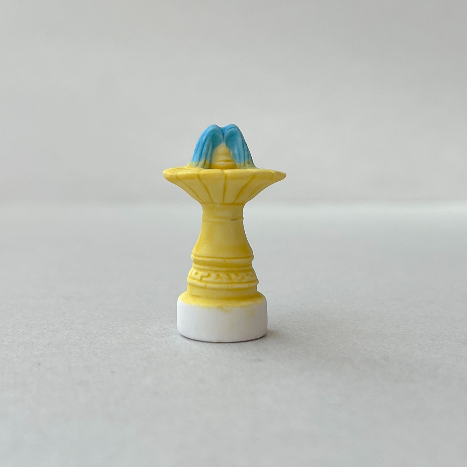 フェーヴ 中央の噴水 2005年 フランス フェーブ ミニチュア陶器 - メルカリ