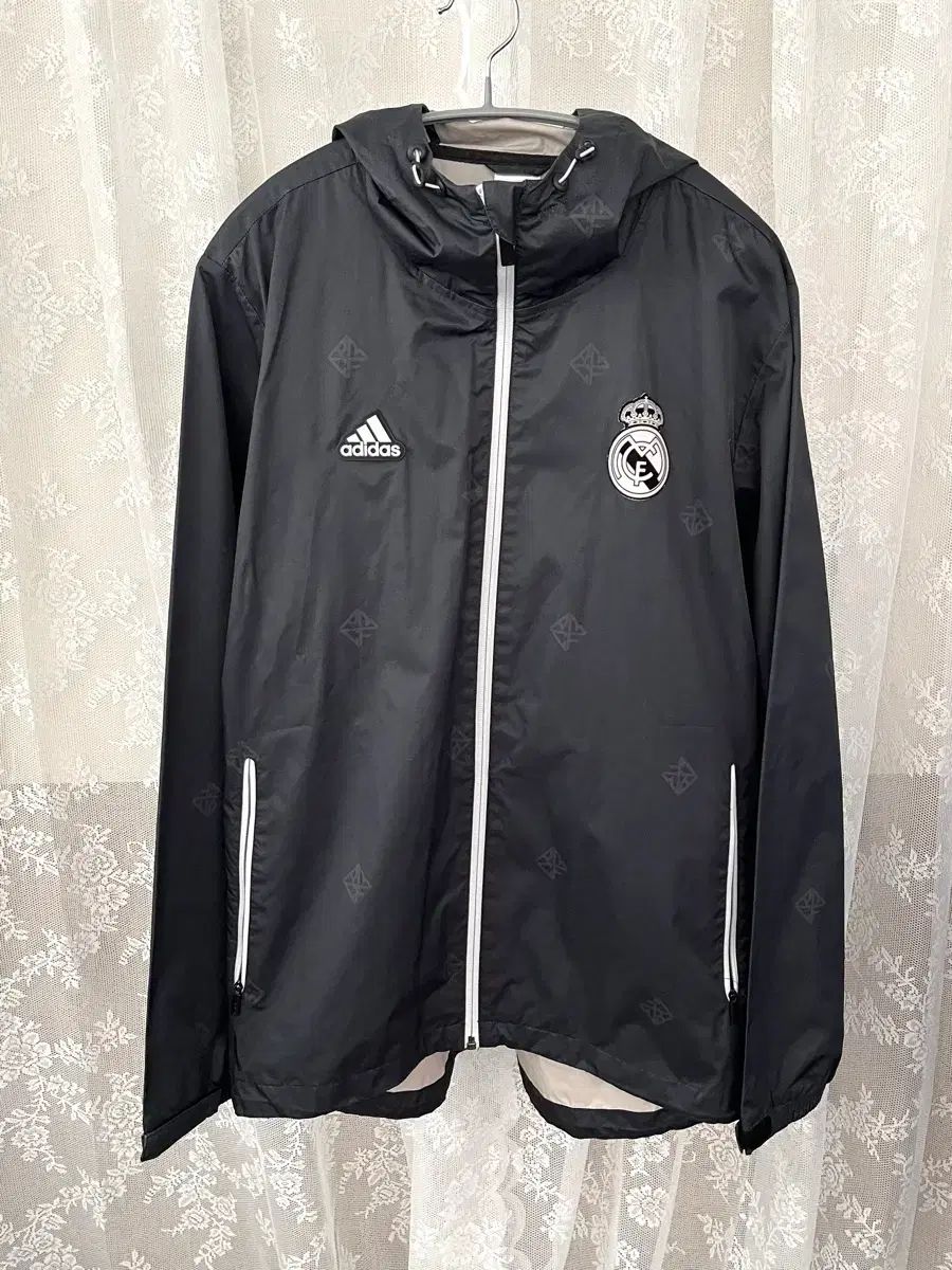 105 アディダス ルマドリード ウィンドブレーカー リー ライム オーバオール プリント ジャケット