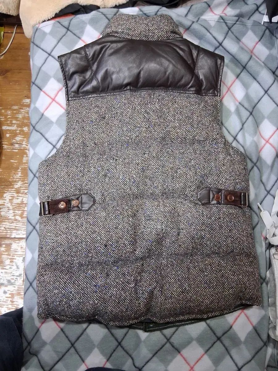 TIME ヘリンボーン ツイード ダウン ベスト ブラウン