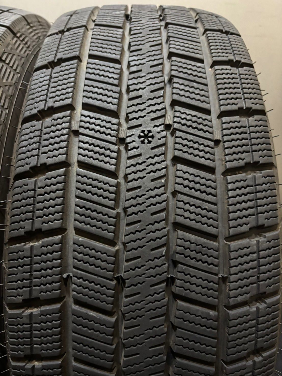 215 60 R 16 RADAR RW 5 ICE 18年製 スタッドレス 4本 クラウン ヴェゼル CX 3 南5 K 952