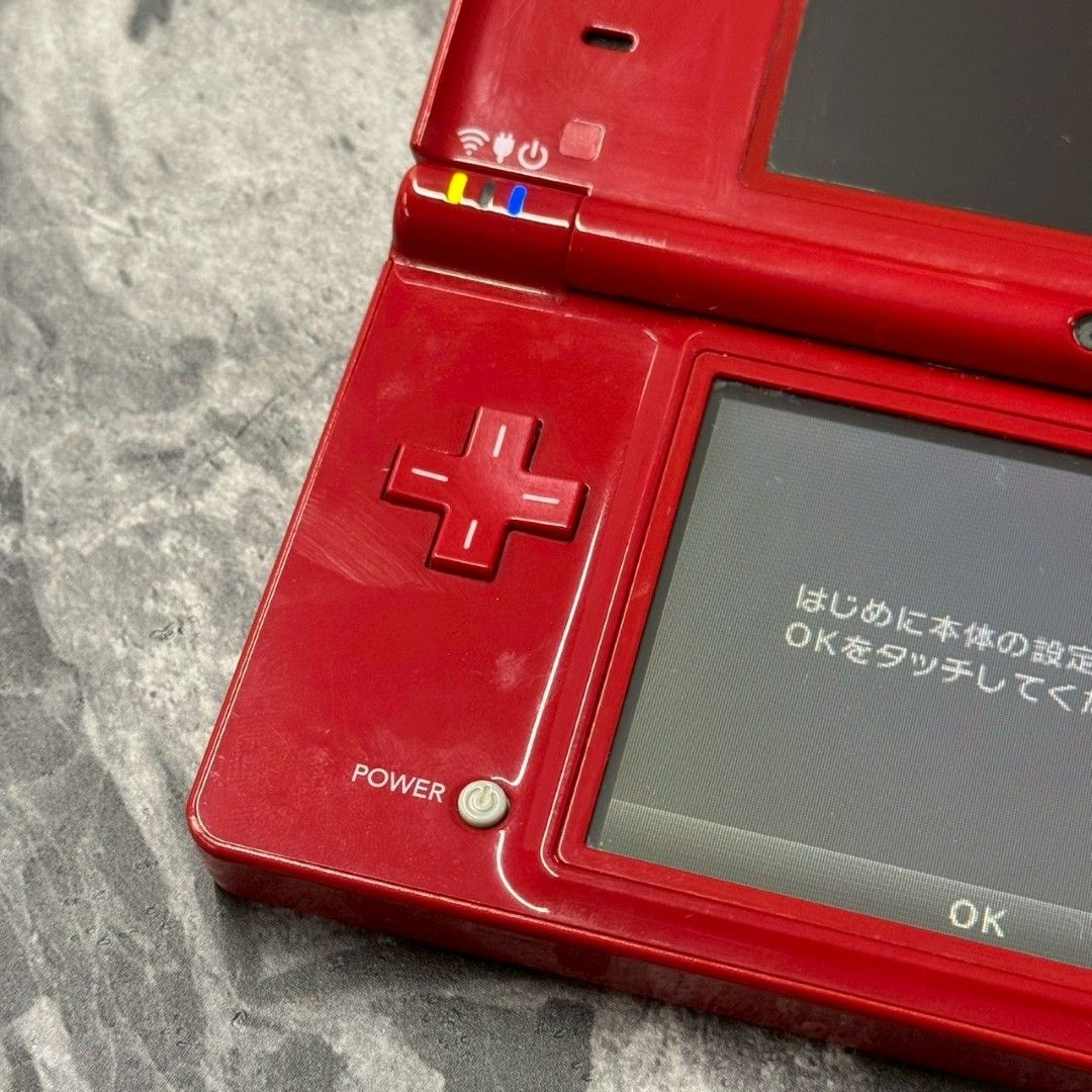 □任天堂 DSi 本体 レッド ニンテンドー DSハード 本体のみ 【動作可
