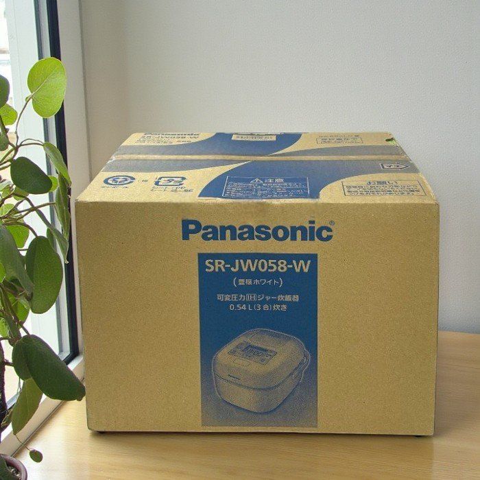 Panasonic パナソニック 炊飯器 SR-JW058-W 小容量 0.54L 旨み熟成