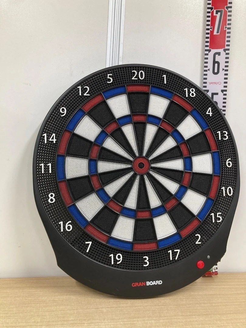 GRAN BOARD 電子ダーツボード スマホ連動型 の家庭用電子ダーツボード 省エネ 家庭用 業務用にも 新生活 引っ越し 一人暮らし ファミリー向け 高評価 モデル メンテナンス簡単 即 OK 実用的 安心 新生