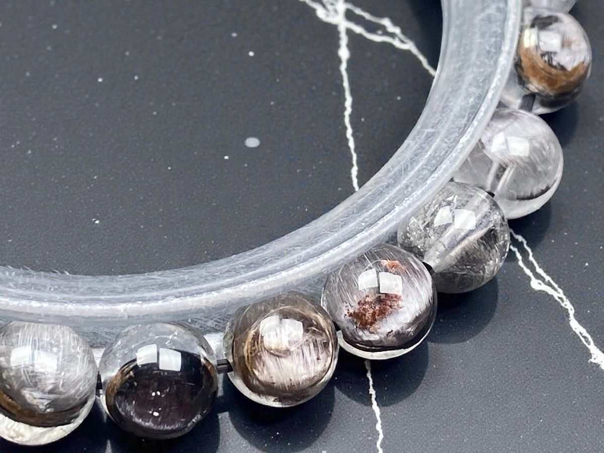 T0n7d2]プラチナルチルクォーツ7mm 希少 式神封入 極品位 - メルカリ