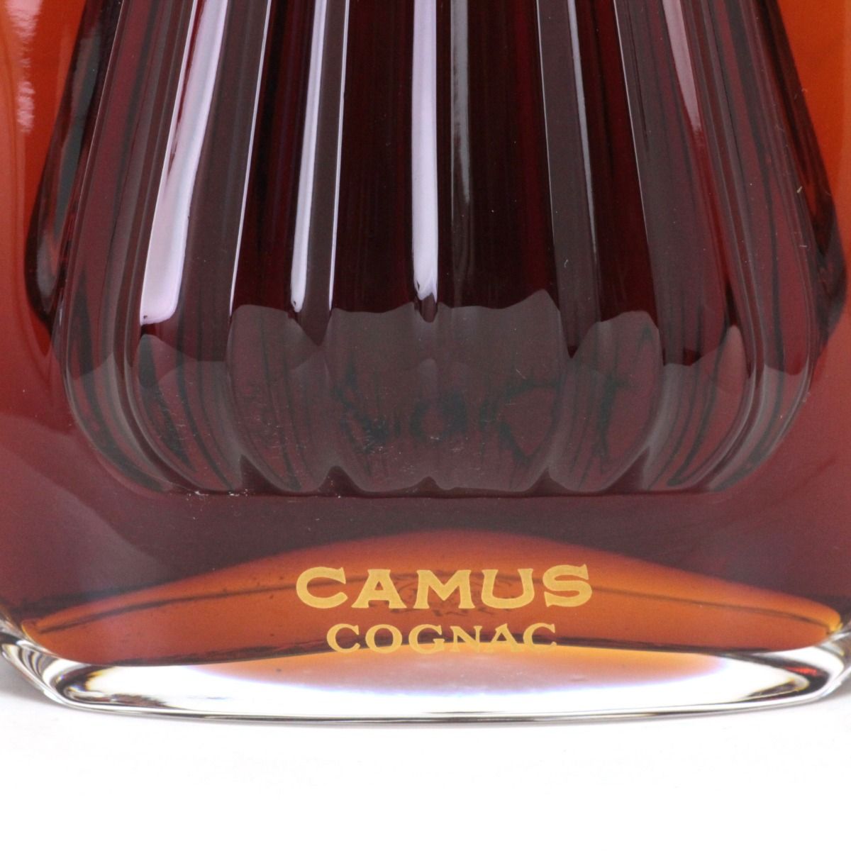 CAMUS カミュ コニャック MARQUISE 700ml 40度 バカラボトル 替栓付 液