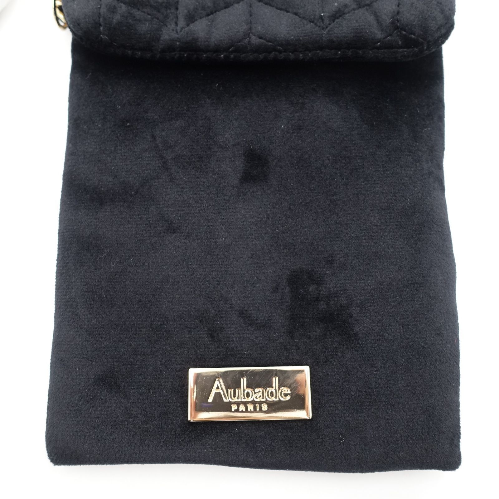 Aubade ノベルティ キルティング スマホショルダーバッグ 黒 ブラック