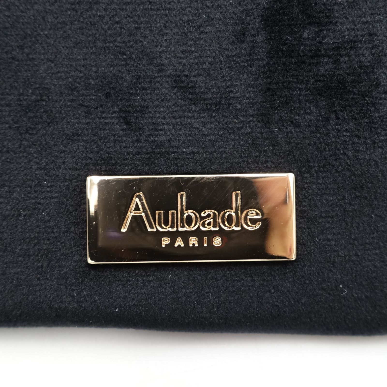 Aubade ノベルティ キルティング スマホショルダーバッグ 黒 ブラック