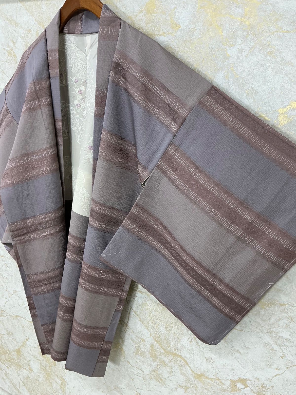 kimono one kimonoarisa 厳選 同然 長羽織 縫い取り 正絹 仕付け糸付き 裄長 裄67.5丈86.5 長羽織道中着道行コート着物帯小紋普段着名古屋帯洒落袋帯半幅帯