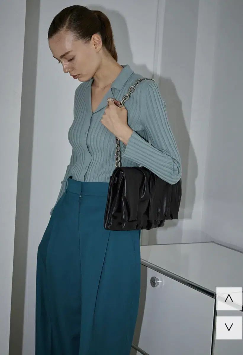 オル orr リー チュール シングル タック スラックス L