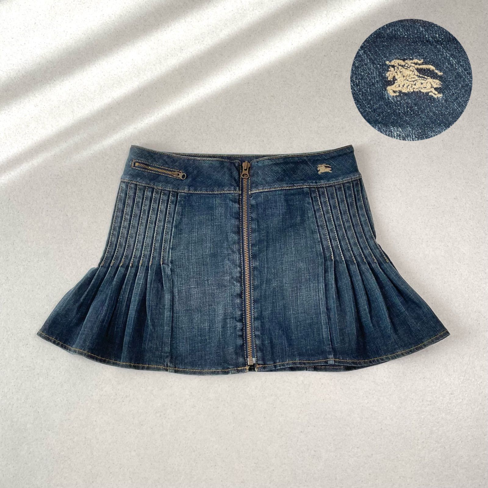 BURBERRY BLUE LABEL デニム スカパン キュロット Y2K Y2K バーバリーブルーレーベル ギミック ホースロゴ刺繍 ベルト タック