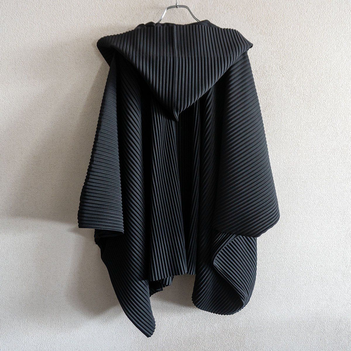 美品】 HOMME PLISSE ISSEY MIYAKE【プリーツ ジャケット】3 ブラック