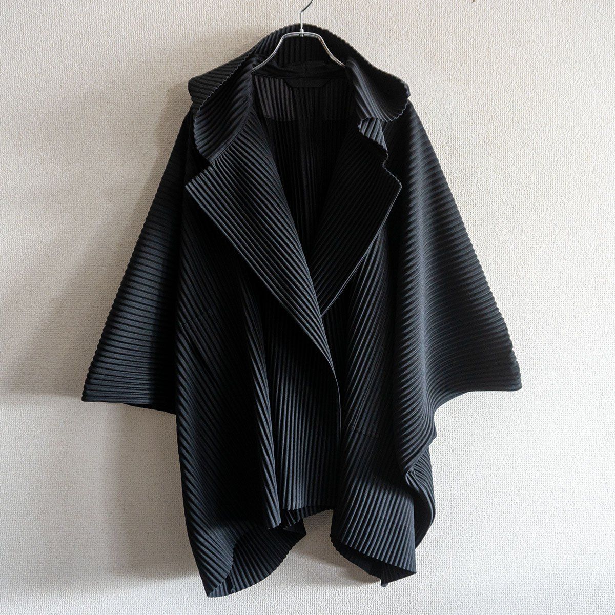 美品】 HOMME PLISSE ISSEY MIYAKE【プリーツ ジャケット】3 ブラック