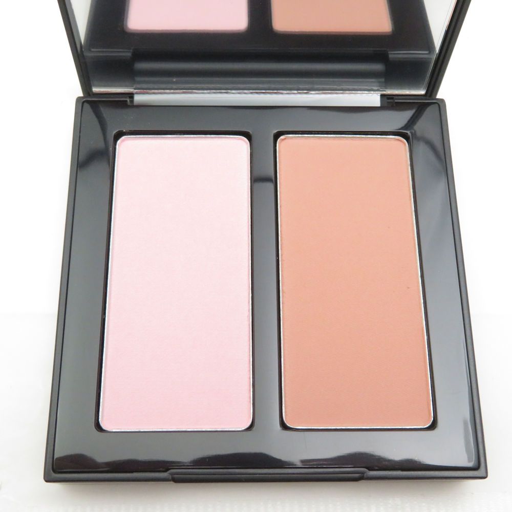 シュウウエムラ 3D チークメイト モモパフェ シュウ ウエムラ 3D