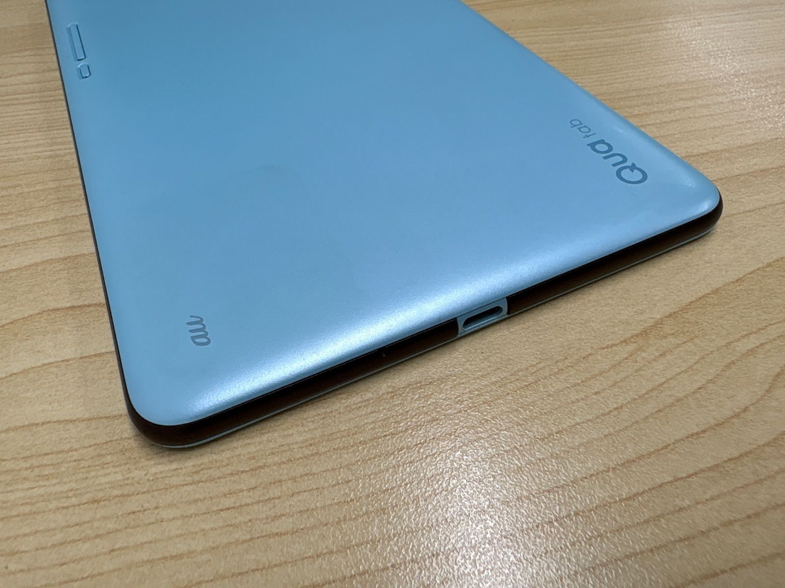 au Qua tab qz8 32GB チョコミント - メルカリ