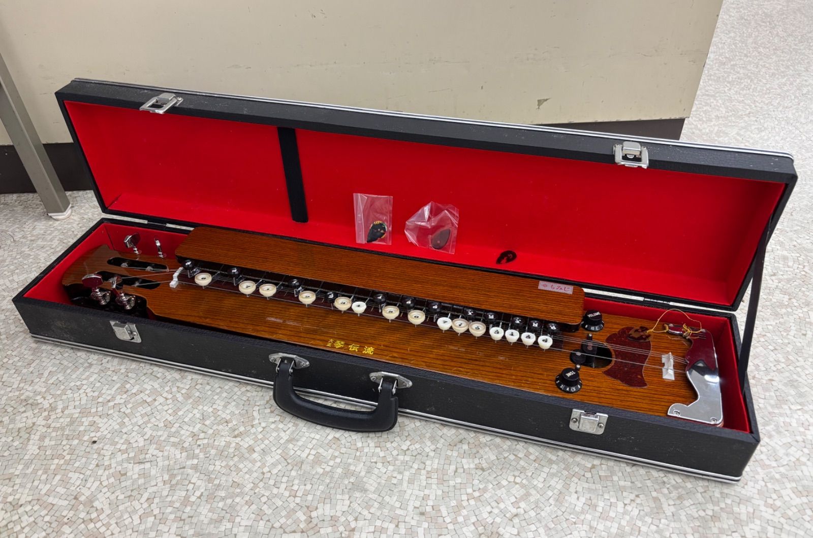 琴伝流 大正琴「もみじ」本体きれい✨ ケース付き すぐ弾けるセット