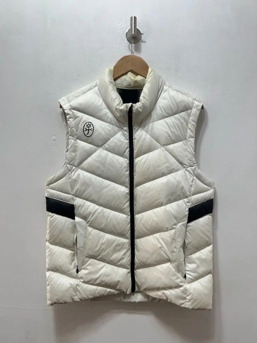 カステルバジャック 白 ダウン ベスト XL - メルカリ