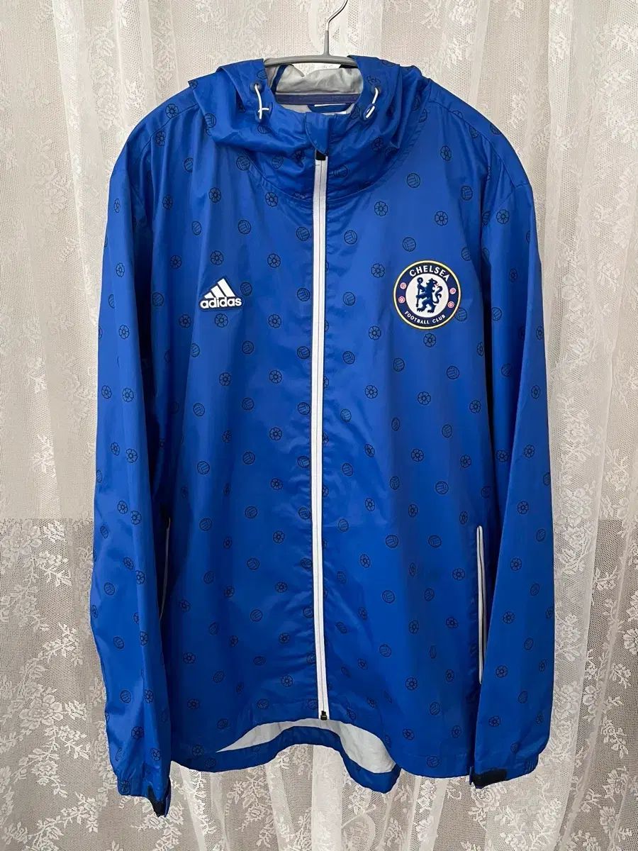 アディダス チェルシーFC ウィンドブレーカー アディダス チェルシー fc フード ウィンドブレーカー ジャケット