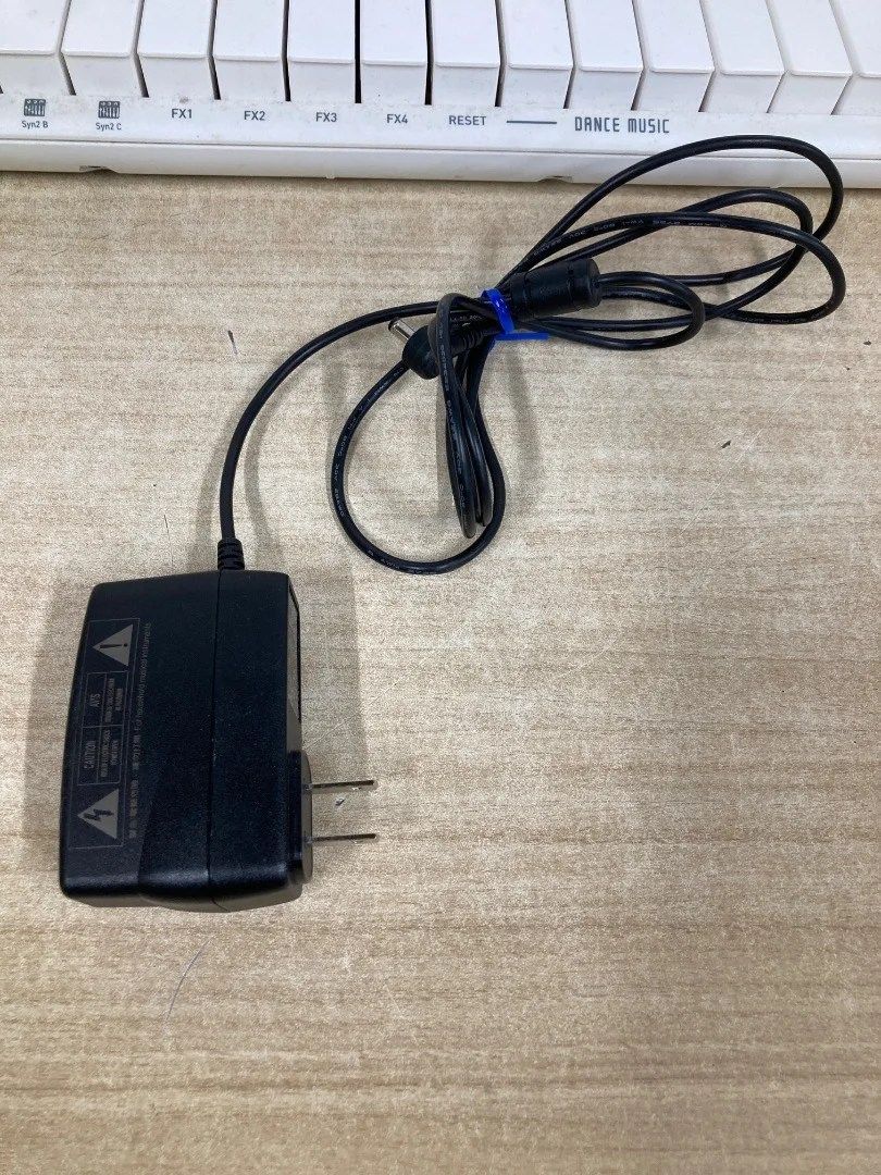 CASIO キーボード CT S 200 WE 2020年製