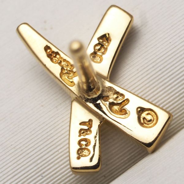 【美品】 ティファニー グラフィティキス ピアス ティファニー ピアス グラフィティX キス K18YG #180896 - メルカリ