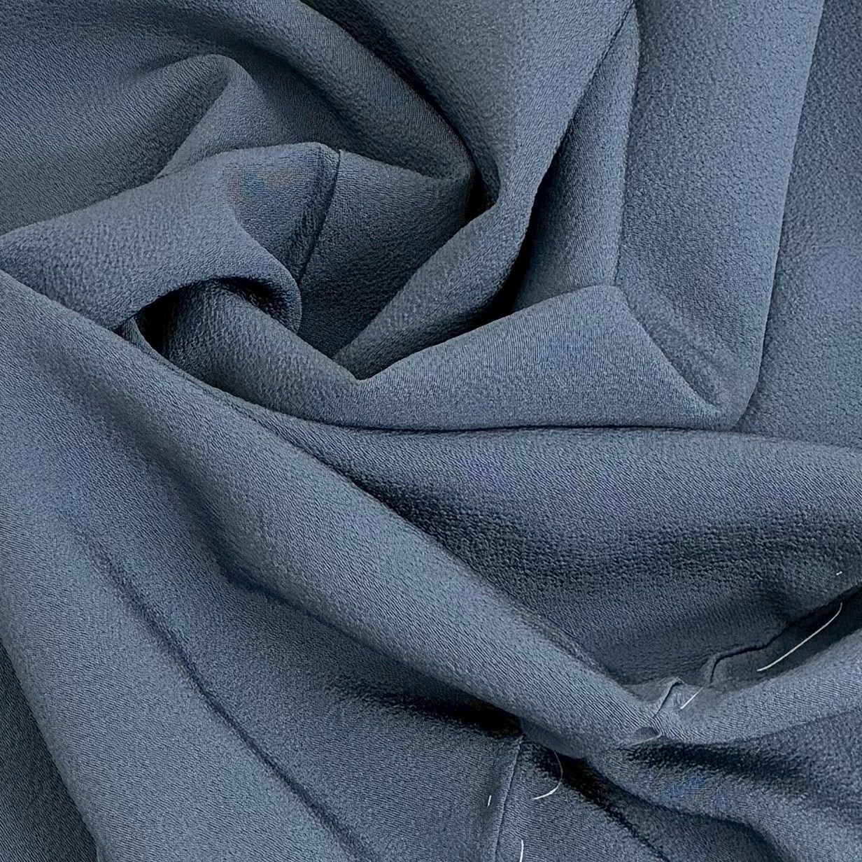 色無地 三つ紋 縮緬 色味の良い 正絹 着物 MK-1765 - メルカリ