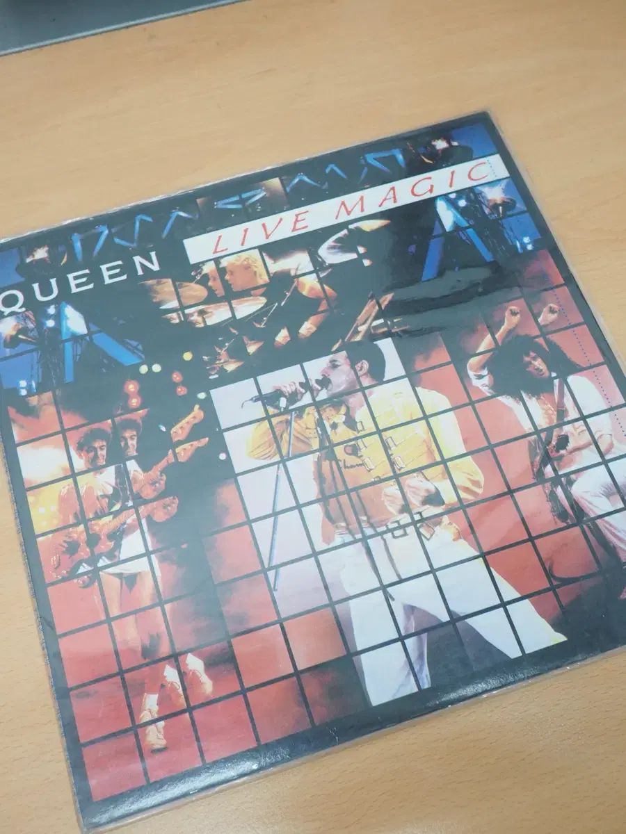 QUEEN Live Magic ライブ LIVE LP ビニール 出品 - メルカリ