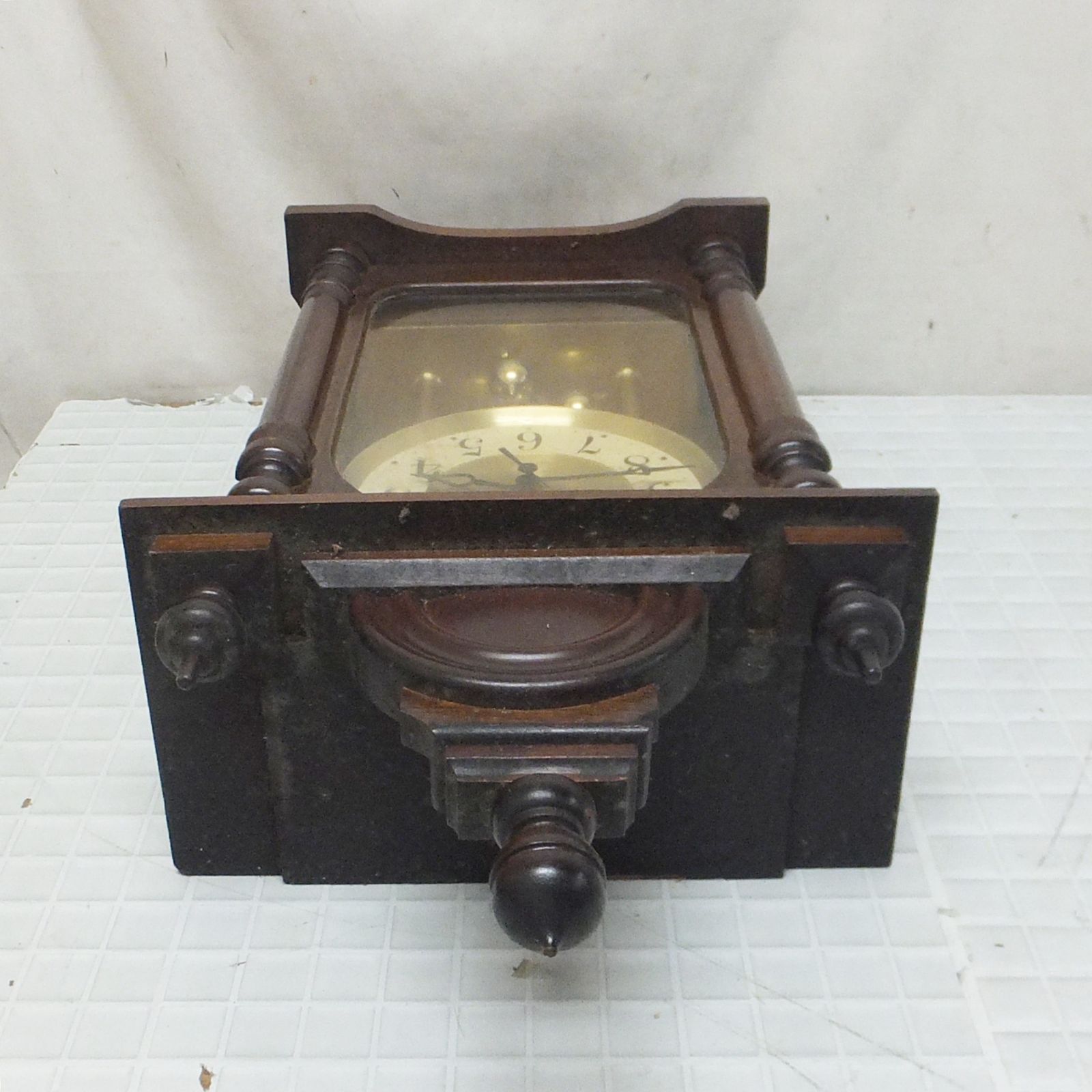 R634【カチカチしない】愛工舎（Aikosha）クオーツ式 振り子壁掛け時計