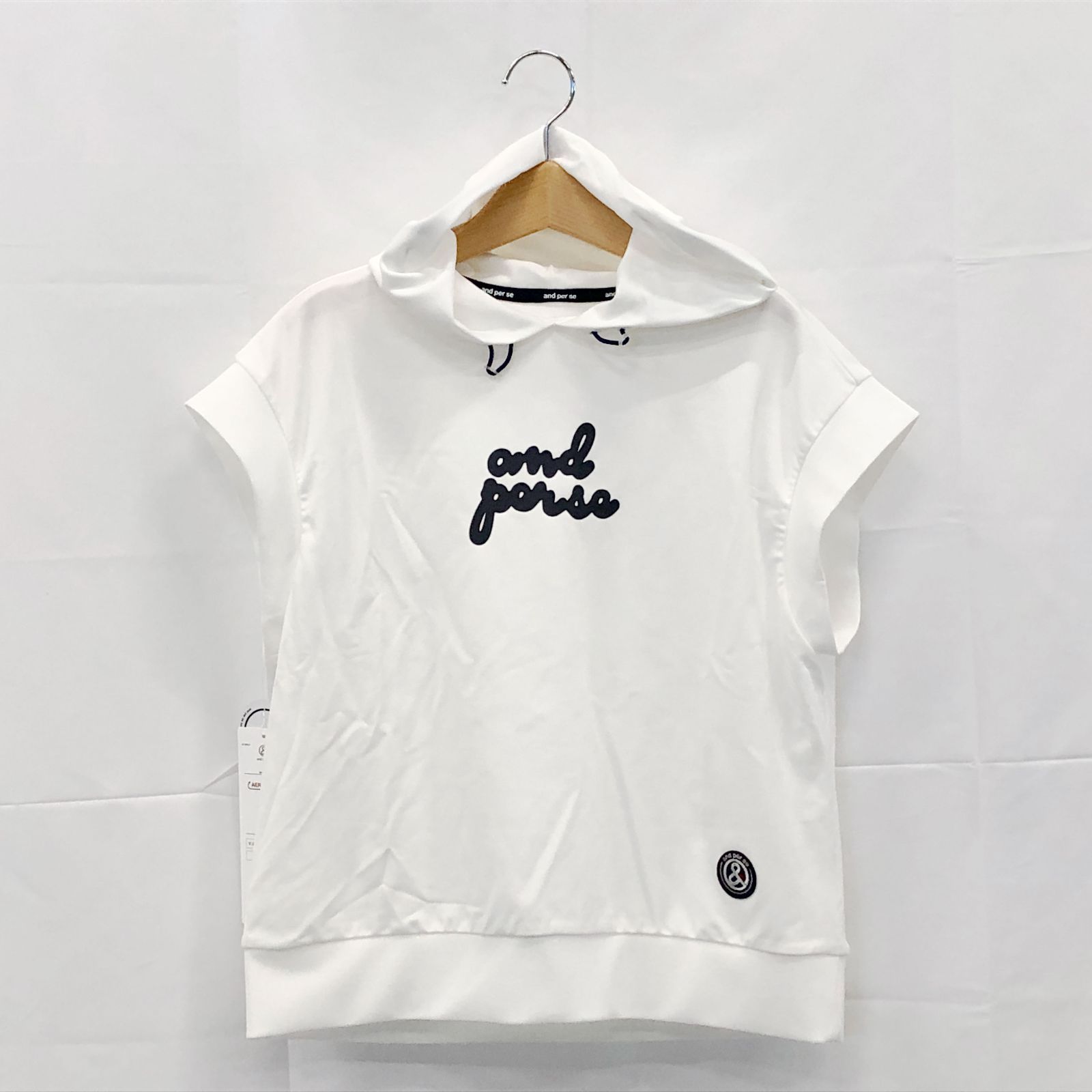 ! アンパスィ レディース Ｍサイズ スウェットフーディーシャツ ホワイト系 古着ゴルフウェア