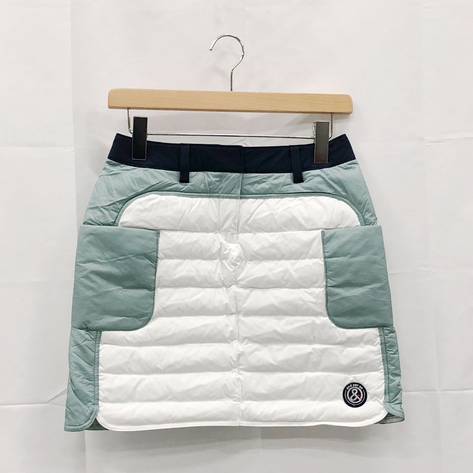 【新品タグ付き!】アンパスィ｜レディース｜Ｓサイズ｜中綿スカート｜グリーン系｜古着ゴルフウェア