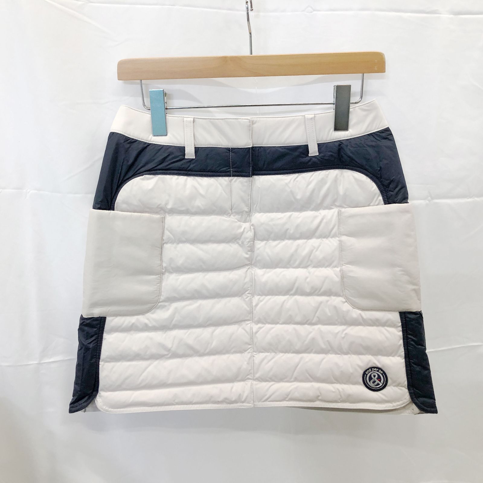 ! アンパスィ｜レディース｜Ｍサイズ｜中綿スカート｜ベージュ系｜古着ゴルフウェア