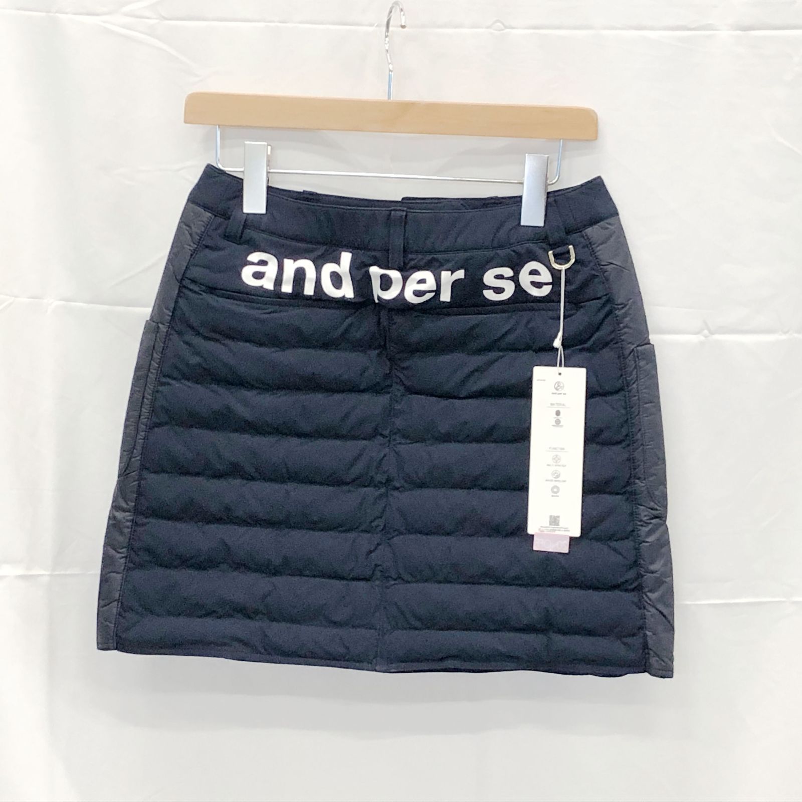 ! アンパスィ｜レディース｜Ｍサイズ｜中綿スカート｜ネイビー系｜古着ゴルフウェア