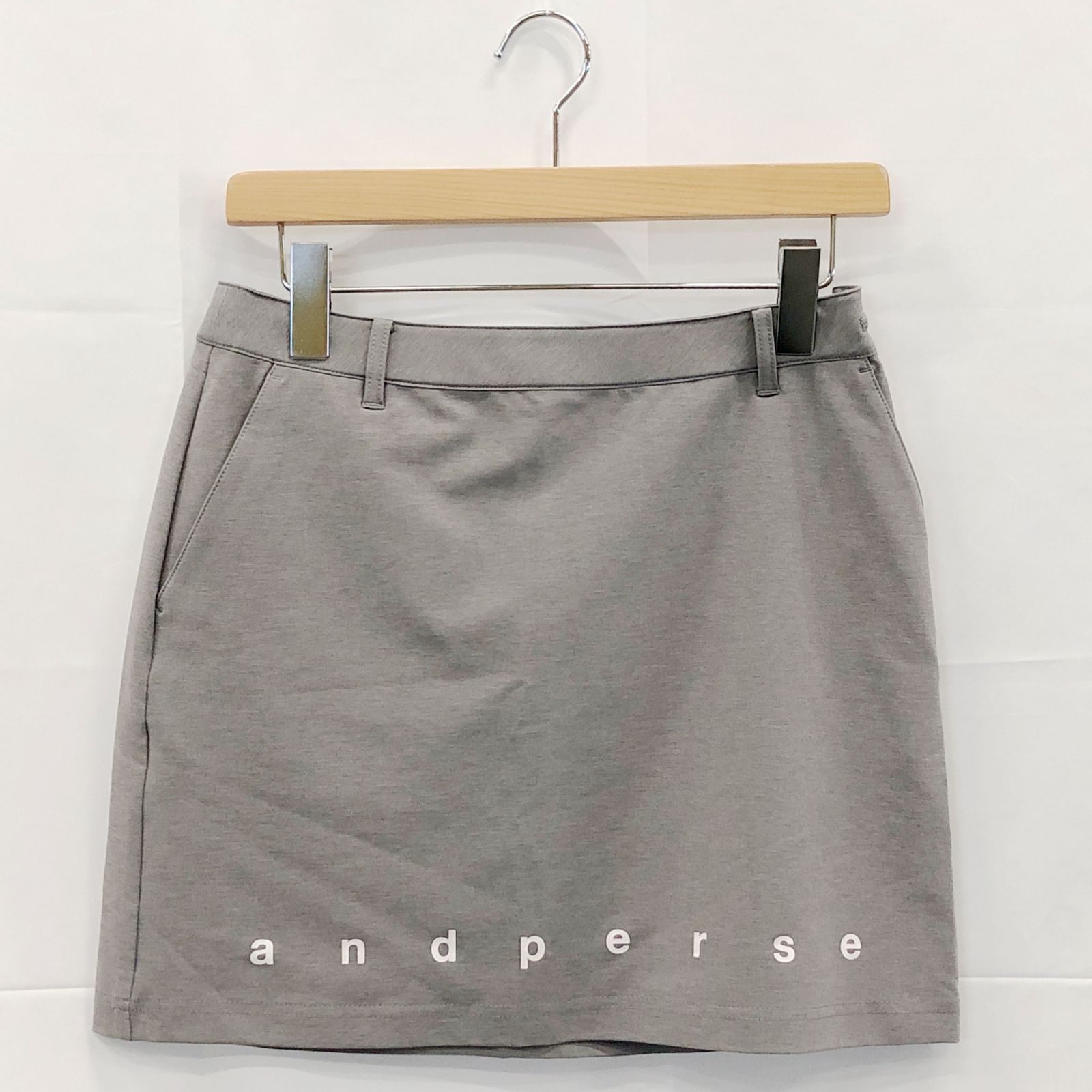 タグ付き! アンパスィ｜レディース｜Ｍサイズ｜マルチウェイストレッチスカート｜グレー系｜古着ゴルフウェア