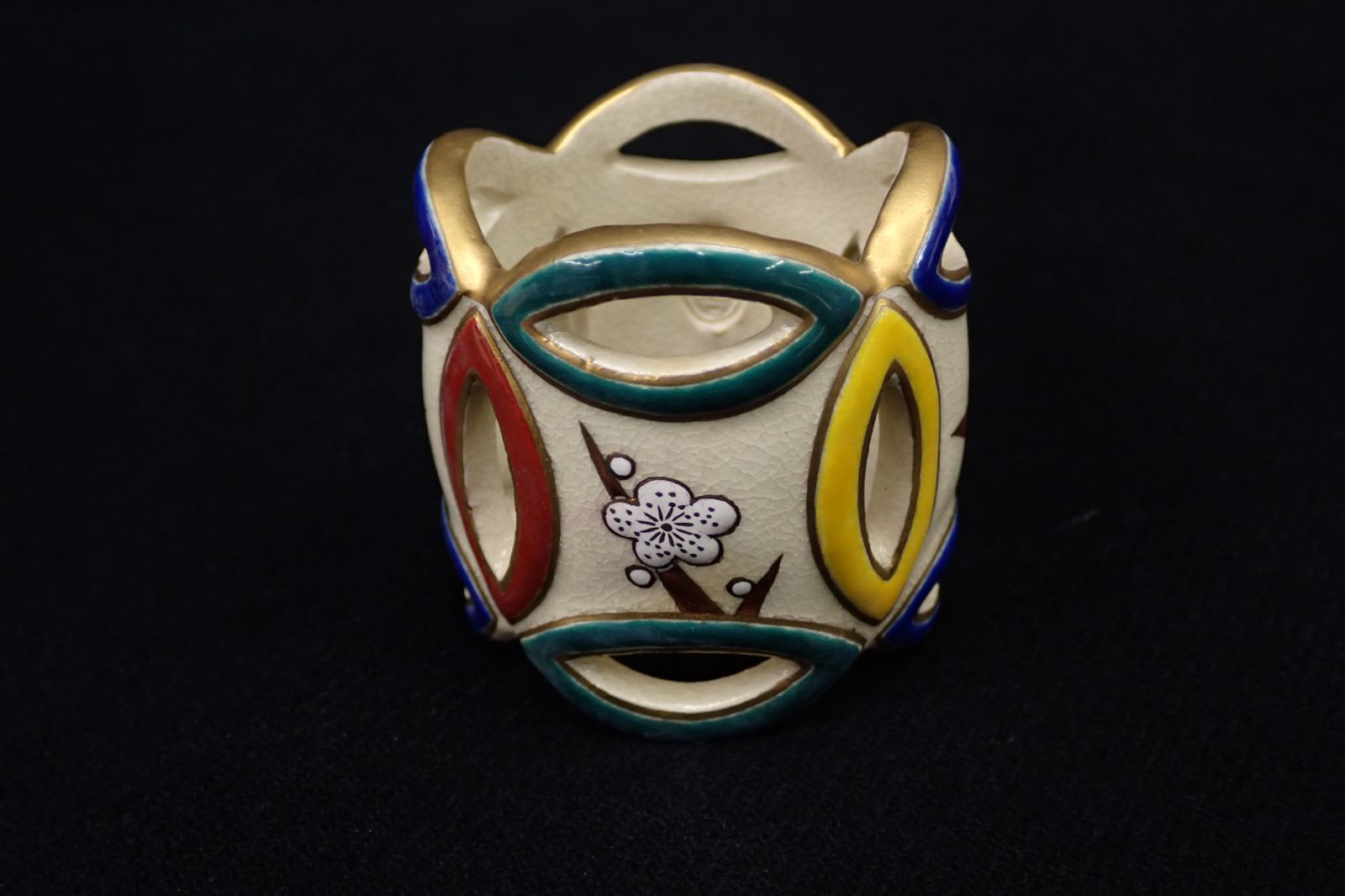 【本日限定】茶道具/蓋置 清閑寺窯『色絵四季七宝』透かし 金彩 ◇茶道具02 清閑寺窯 色絵四季七宝 蓋置◇共箱/美品 - メルカリ